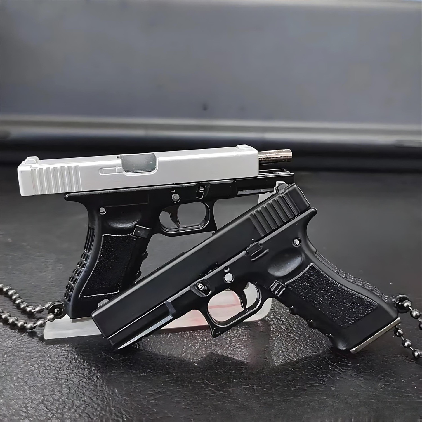 Taktischer Schlüsselanhänger + Holster